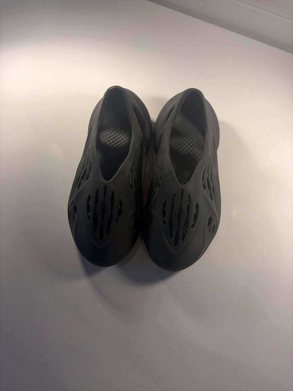 Adidas Yeezy Foam RNNR Onyx Black Slip-On